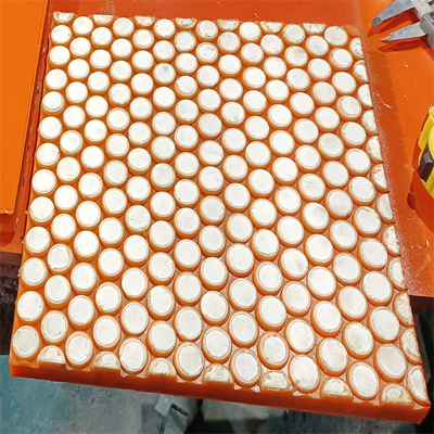 Industrielle keramische Rutsche, die Polyurethan PU-Magnet-unterstütztes Futter zeichnet